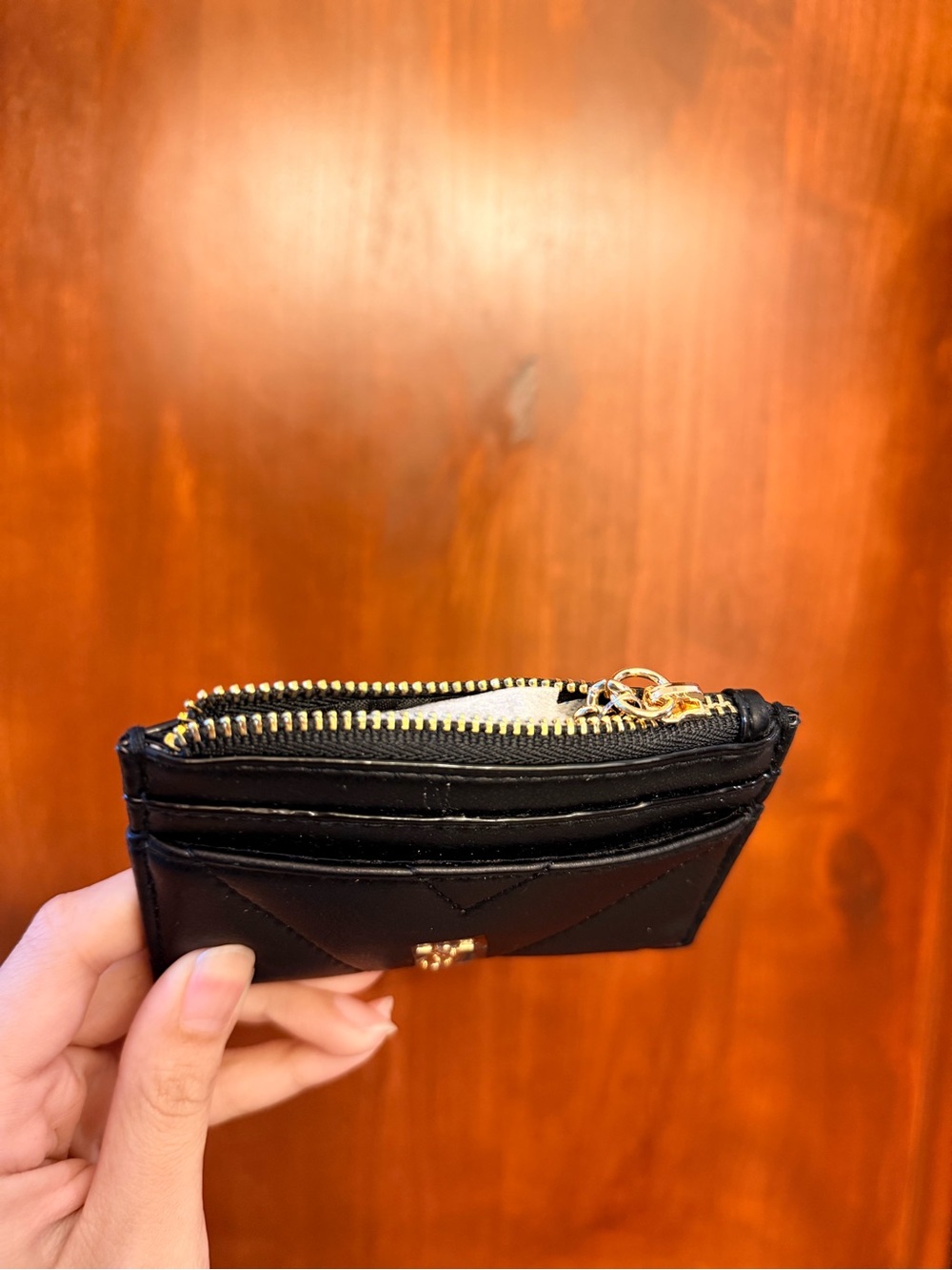 NWT Victoria Secret Black Quilted Card Case with Keyring - Picture 2 of 6